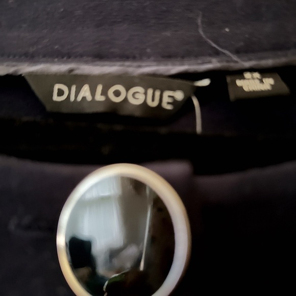 Dialogue Women's Navy Jacket Size 2x-3/4 sleeve with button detail on sleeve - Picture 2 of 5